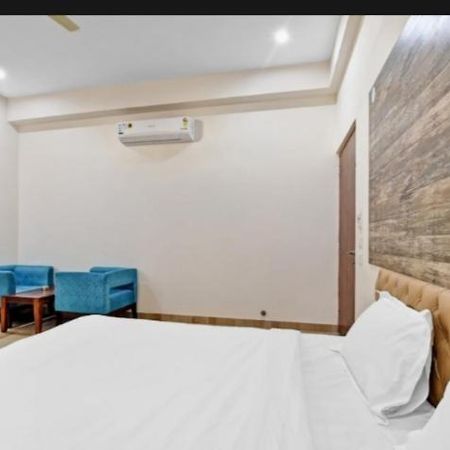 Hotel Amrapali Inn ジャイプール エクステリア 写真