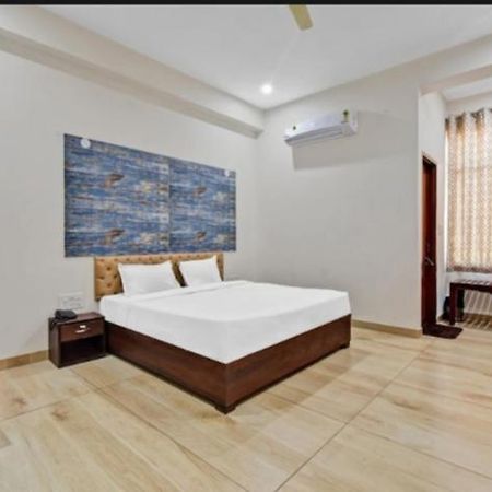 Hotel Amrapali Inn ジャイプール エクステリア 写真