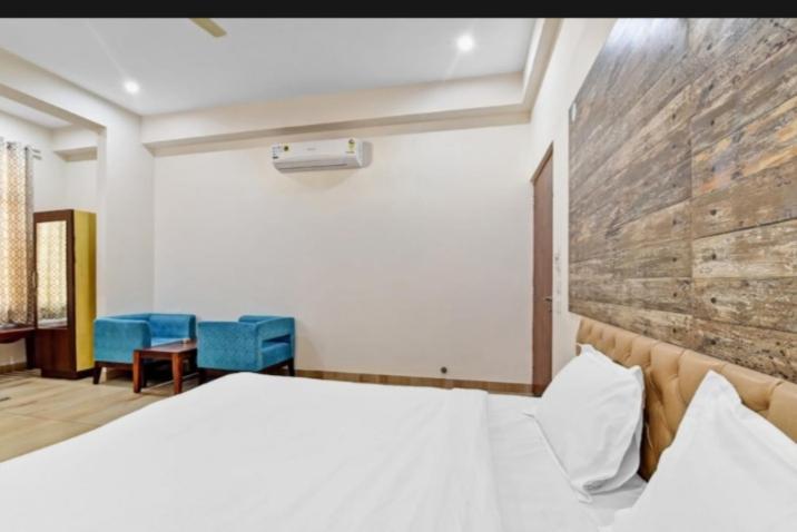 Hotel Amrapali Inn ジャイプール エクステリア 写真